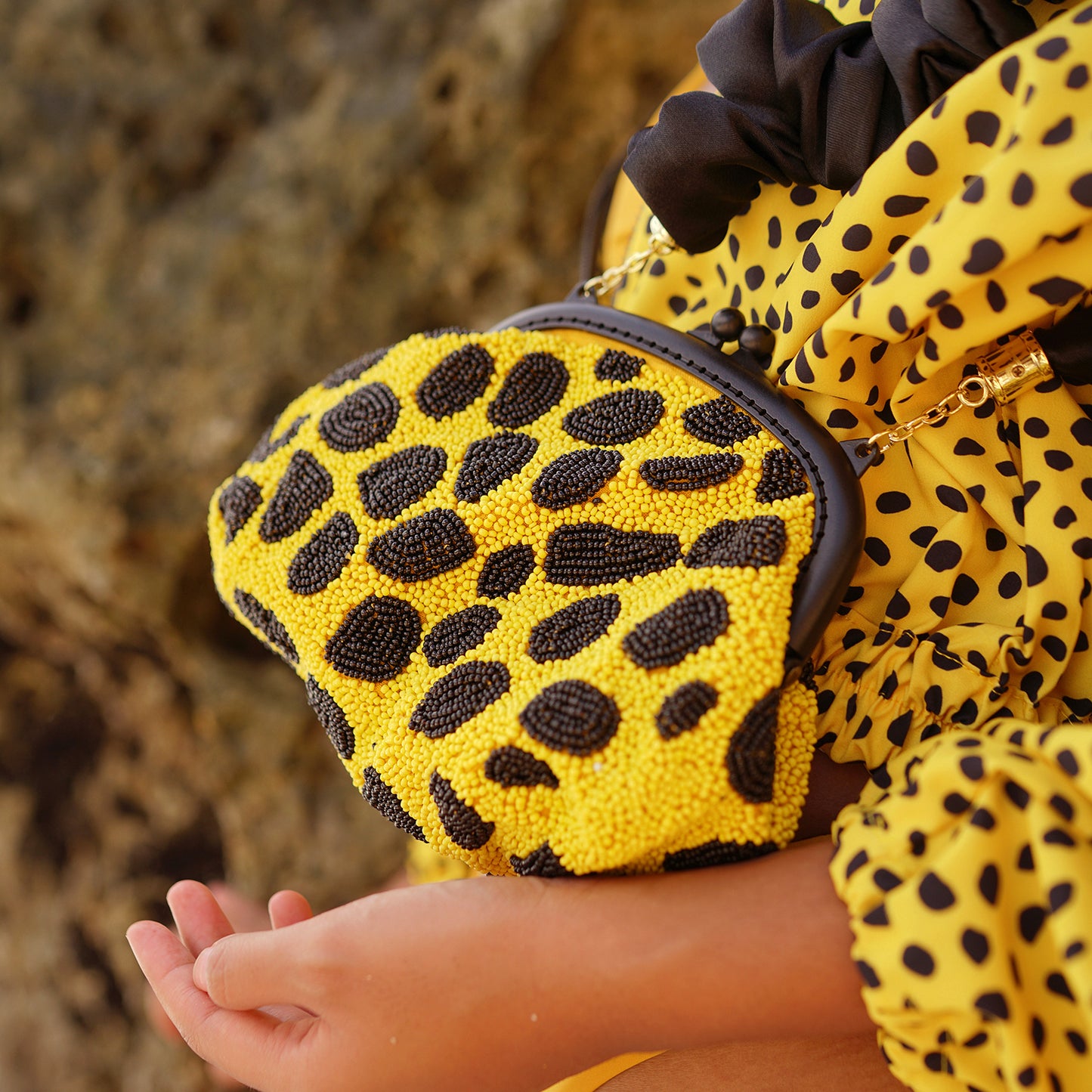 Aenoldi Venom hand-beaded Clutch, in Black & Yellow